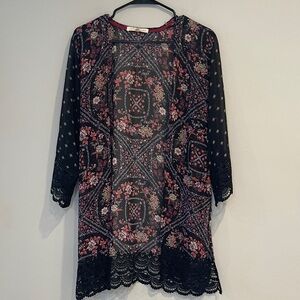 Rewind Floral Lace Trimmed Kimono/ Cardigan Size Medium